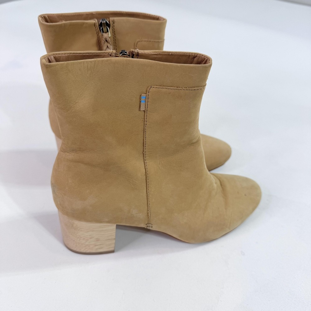 TOMS Boots Womens Size 10 Beige Nubuck Ankle Booties‎ Block Heel Side Zip Lined